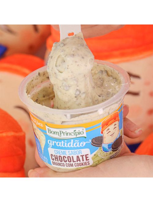 Creme Sabor Chocolate Branco com Cookies 140g - Bom Princípio